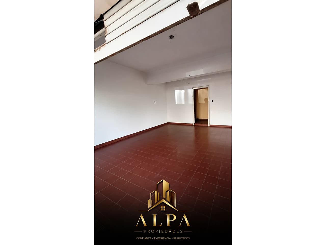 Salón Comercial, Excelente Ubicación