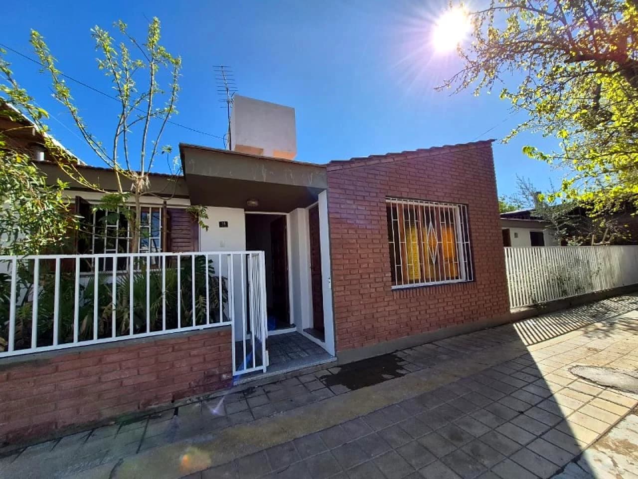 Casa De Dos Dormitorios - Las Palmas - Rivadavia