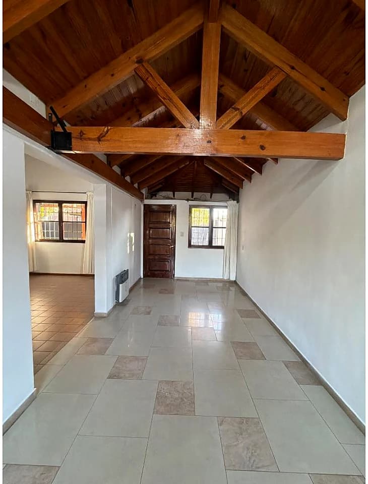 Casa Alquiler Barrio Natania Xv, Rivadavia, 3 Dormitorios, Renovada Y Ampliada, Con…