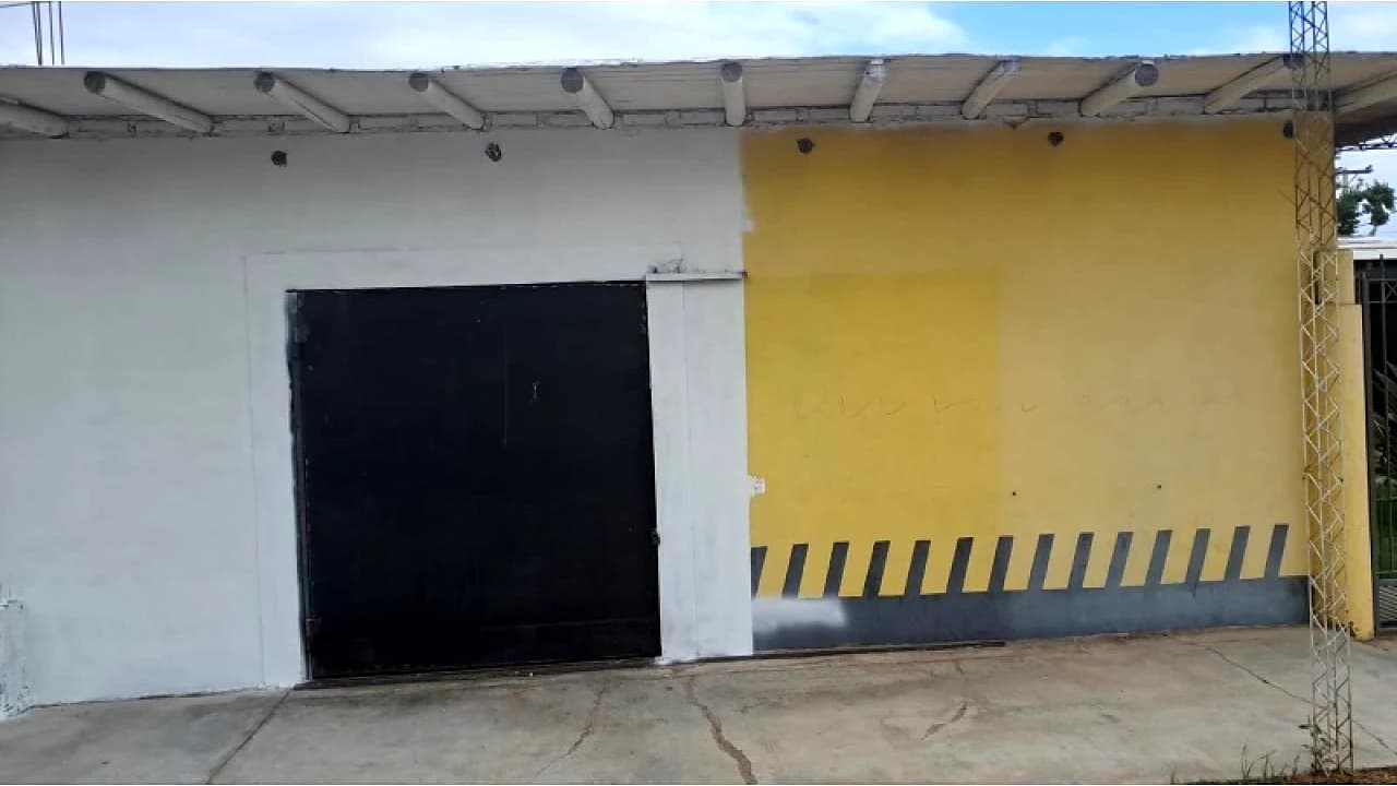 Salón 50m2 En Calle Gral Acha Casi Progreso