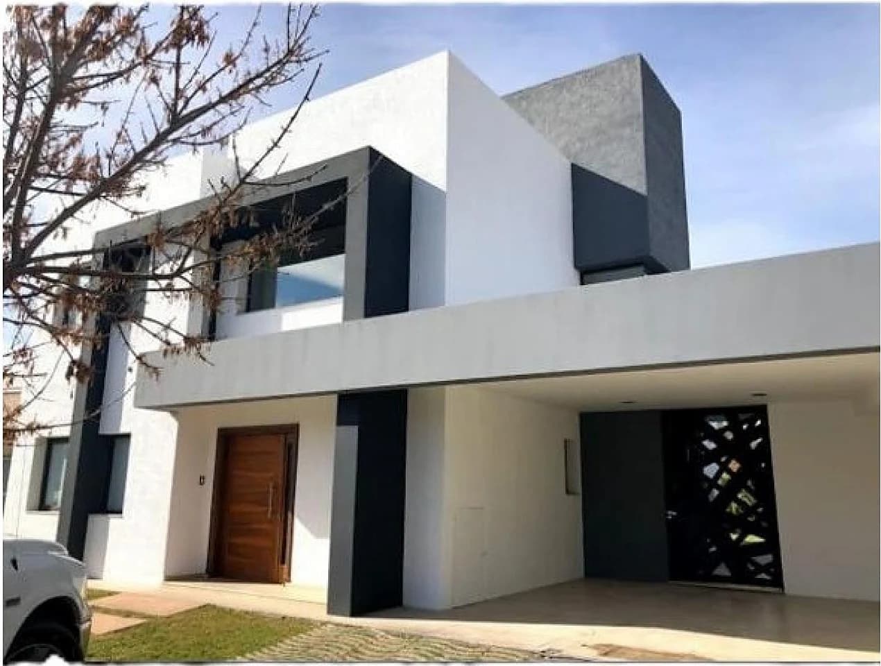 Casa Amoblada En Barrio Ayres Del Este - Santa Lucia