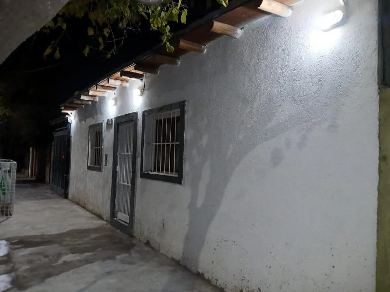 Casa Barrio Retiro 2 Dorm. Cocina Comedor Temotanque Electrico Y Aire Acodicionado.…