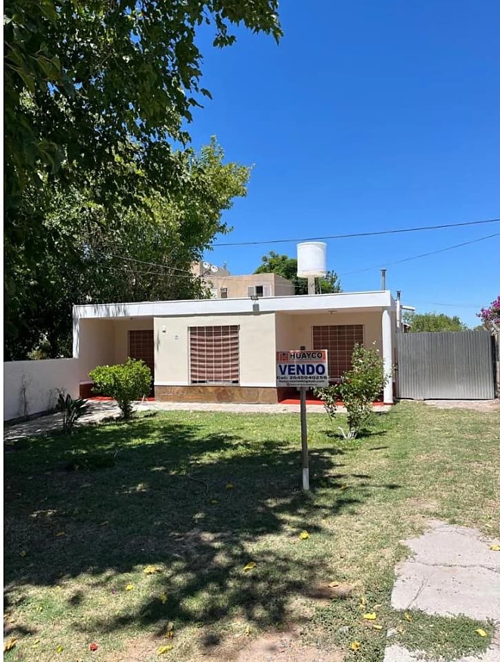 Casa Sobre Ruta 20 A Metros De La Plaza De Santa Lucia