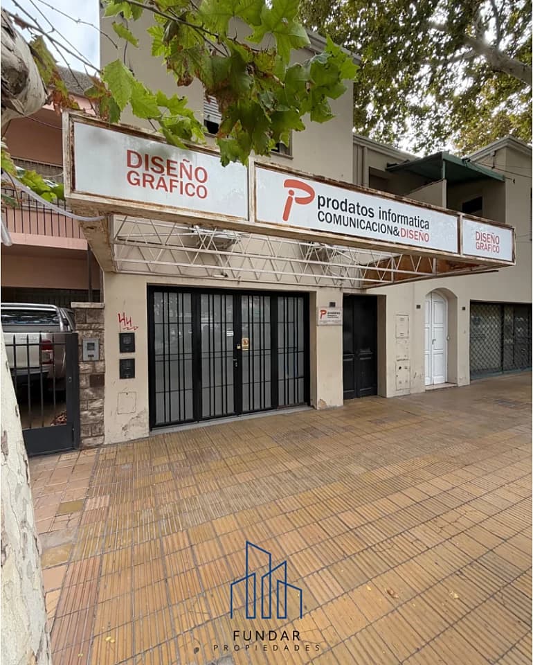 Venta - Importante Local Comercial En Pleno Centrico