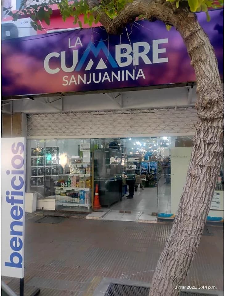 Local Mendoza Mendoza Entre Laprida Y Rivadavia. Capital