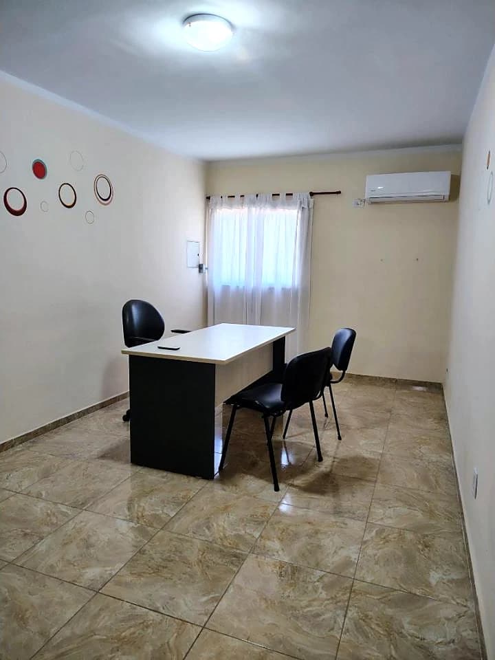 5 Oficinas Consultorios, República Del Líbano, A Metros De Anses Rawson