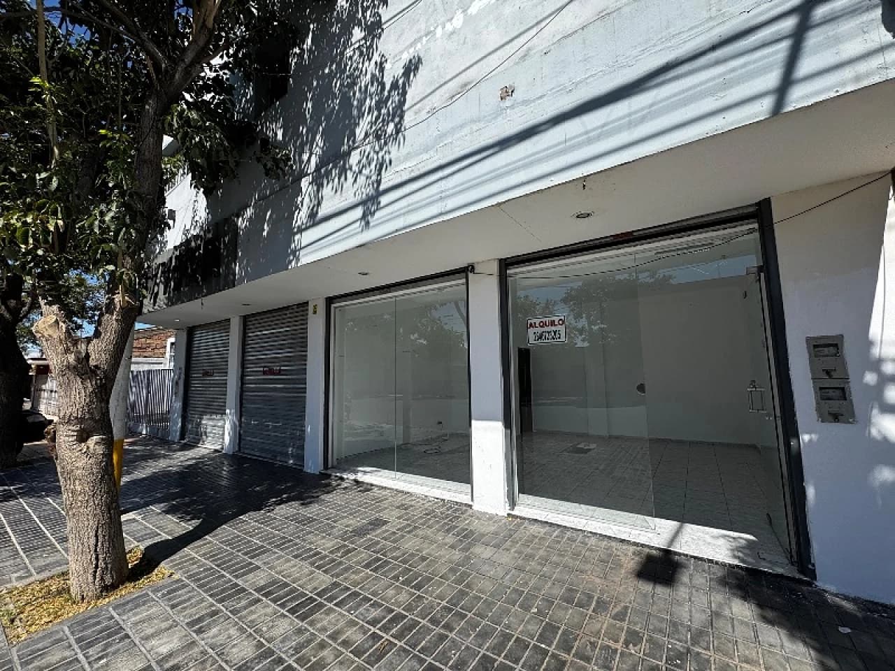 Salón Comercial De Primera Categoría En Villa Krause. Rawson