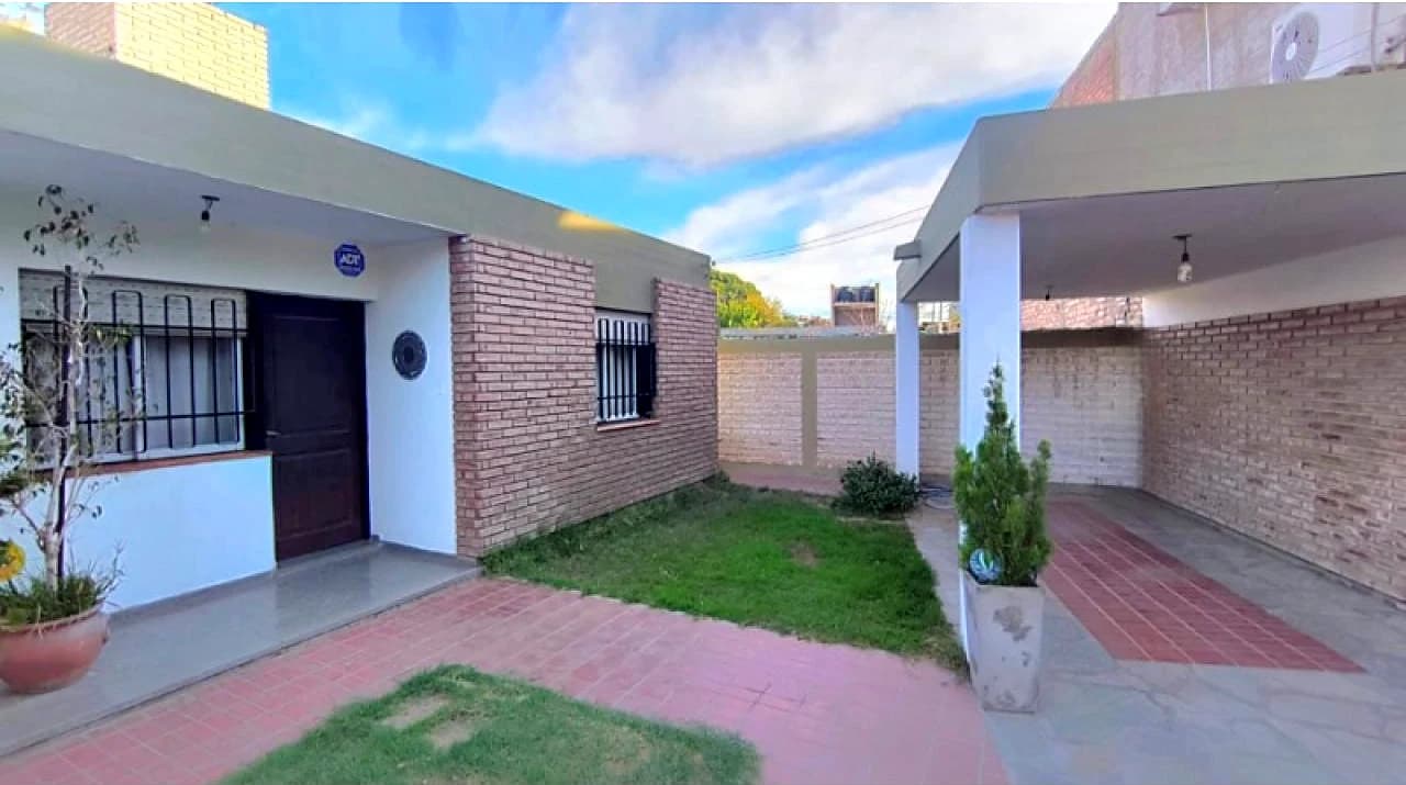 a Partir De Agosto-casa De 2 Dormitorios | Barrio Cras Capital