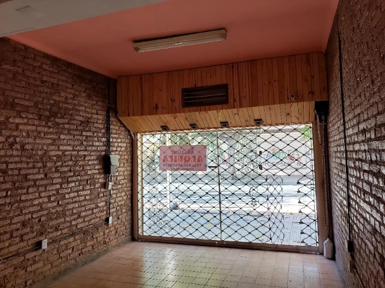 📍 Alquiler Local Comercial - Tucuman Antes De Sta Fe