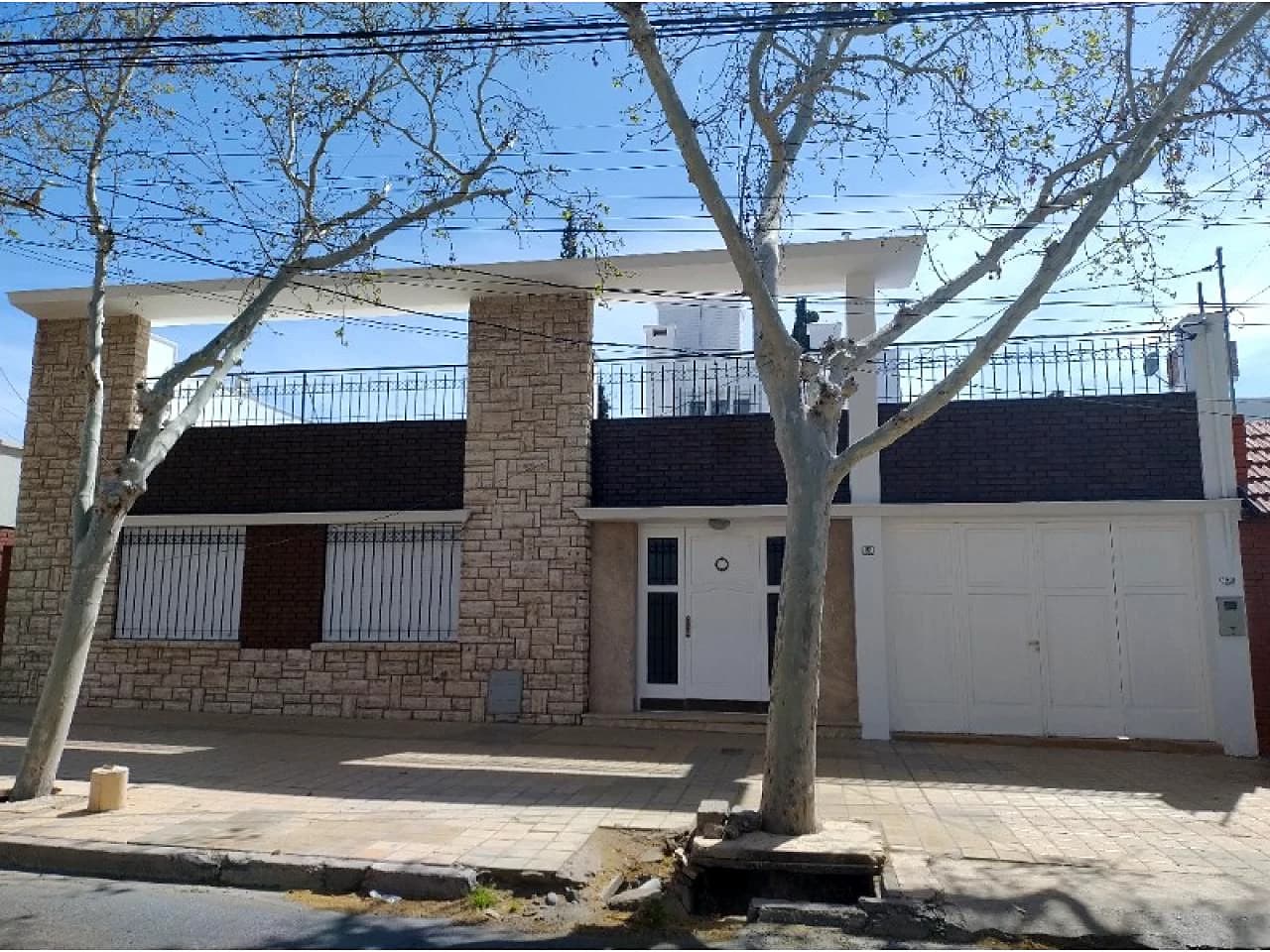 Casa Ubicada En Zona Céntrica, Ideal Para Clínica, Instituto, Oficina, Centro De Yoga,…