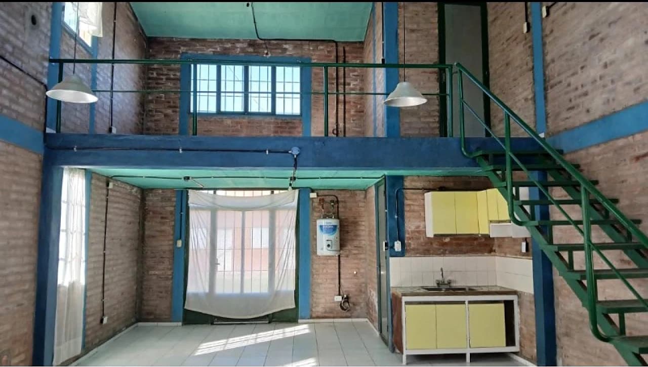 Loft, Duplex, De 100 Metros Cuadrados Con Cochera