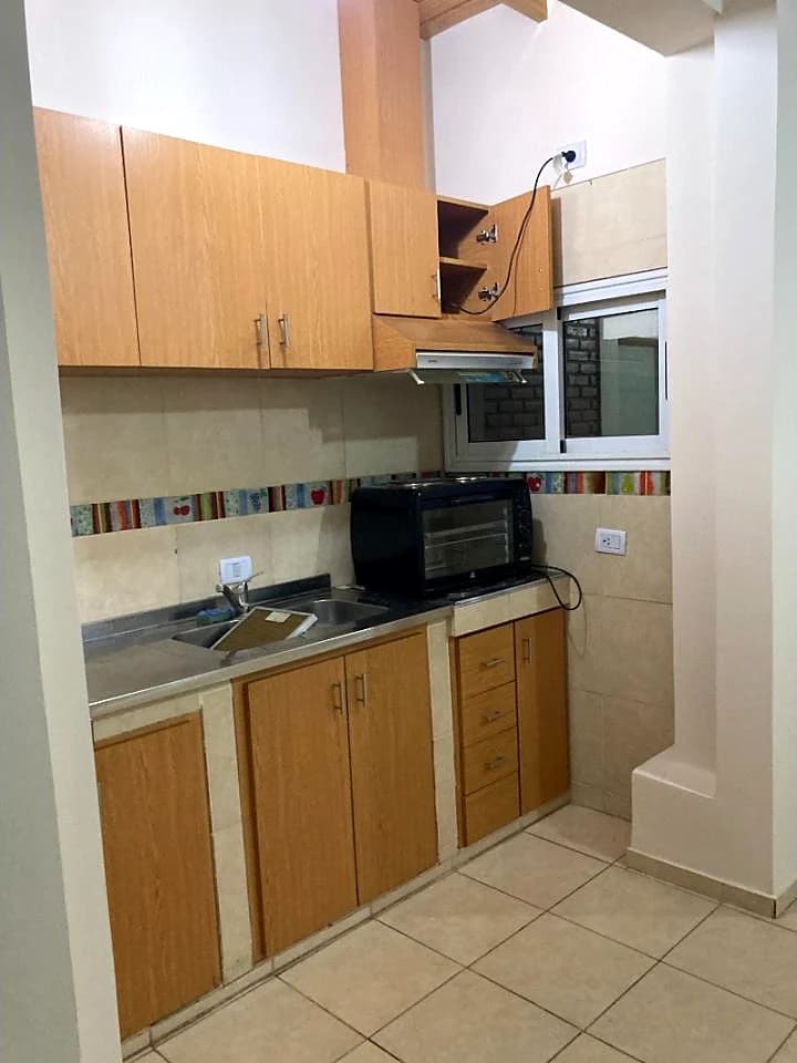 Chimbas Centro, A 1 Cuadra De La Plaza - Estar Comedor - Cocina - 2 Dorm 1 Baño…